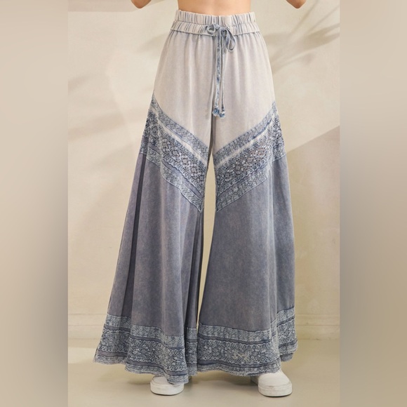 Gorgeous Oli & Hali Blue Wide-Leg Pants - Picture 2 of 10
